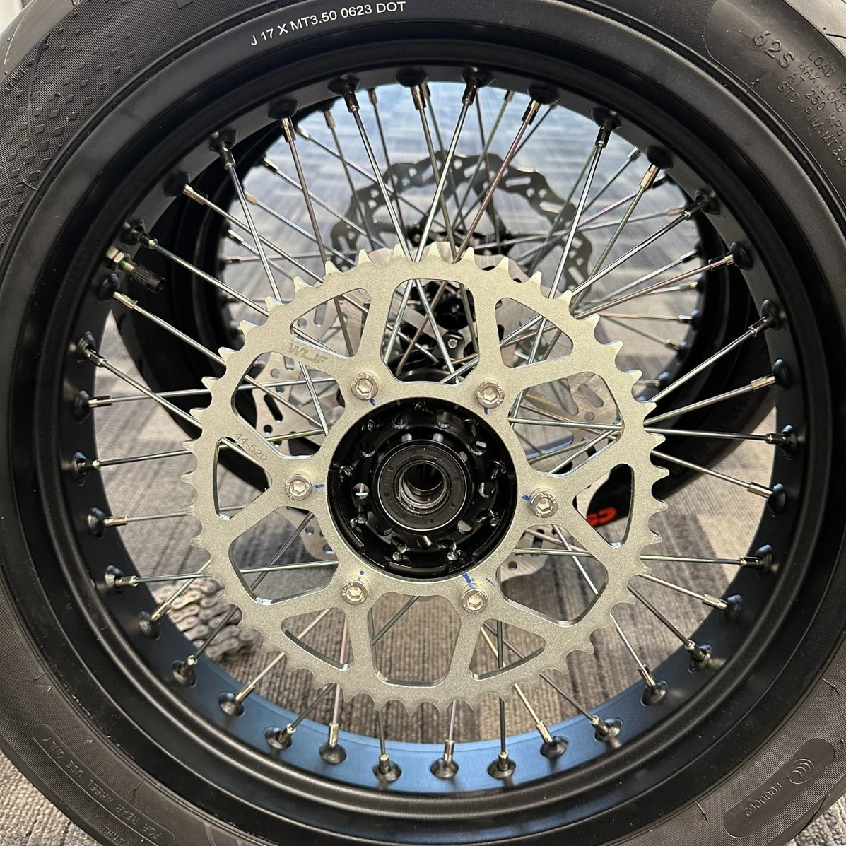 ultra-bee-supermoto-wheel-kit-130409_1197x1197