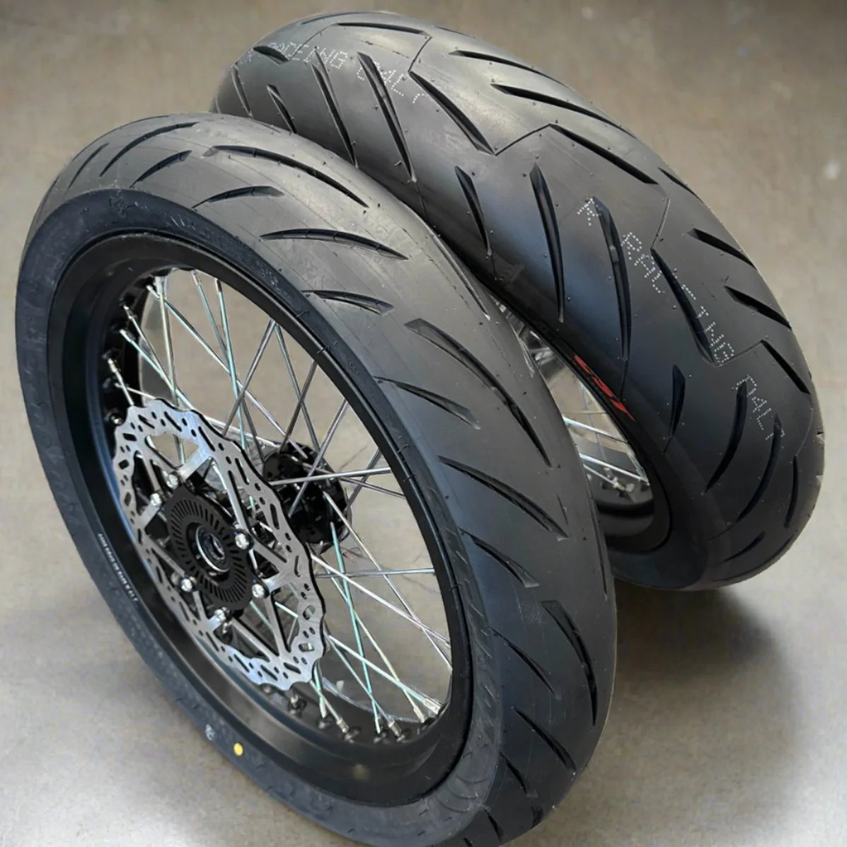 ultra-bee-supermoto-wheel-kit-373779_1197x1197