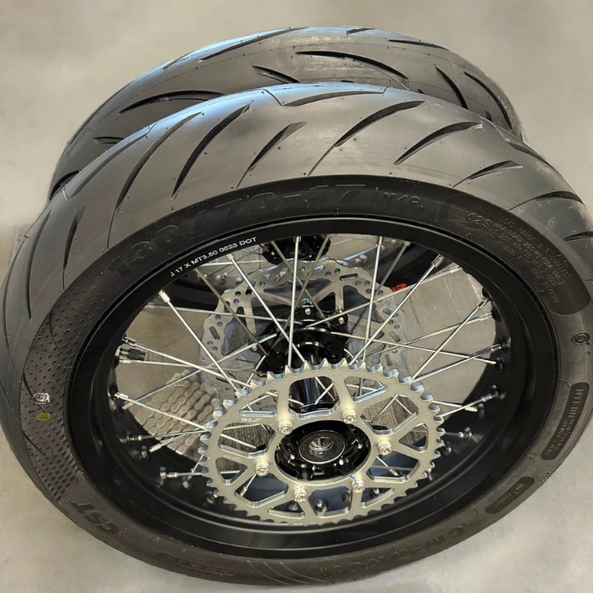 ultra-bee-supermoto-wheel-kit-876421_1197x1197