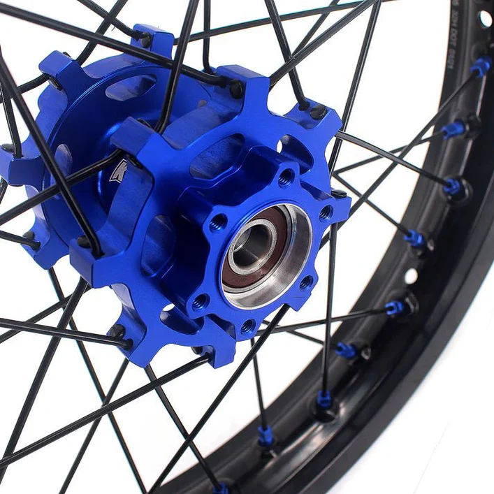 light-bee-17-supermoto-wheels-21525-kke-782273_707x707